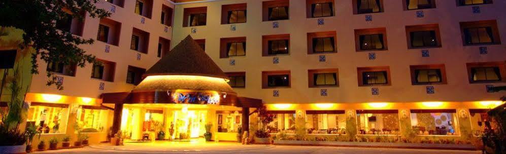 Win Place Hotel Chiang Mai Exteriör bild