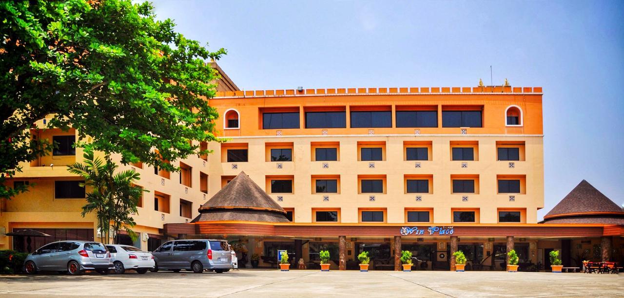 Win Place Hotel Chiang Mai Exteriör bild