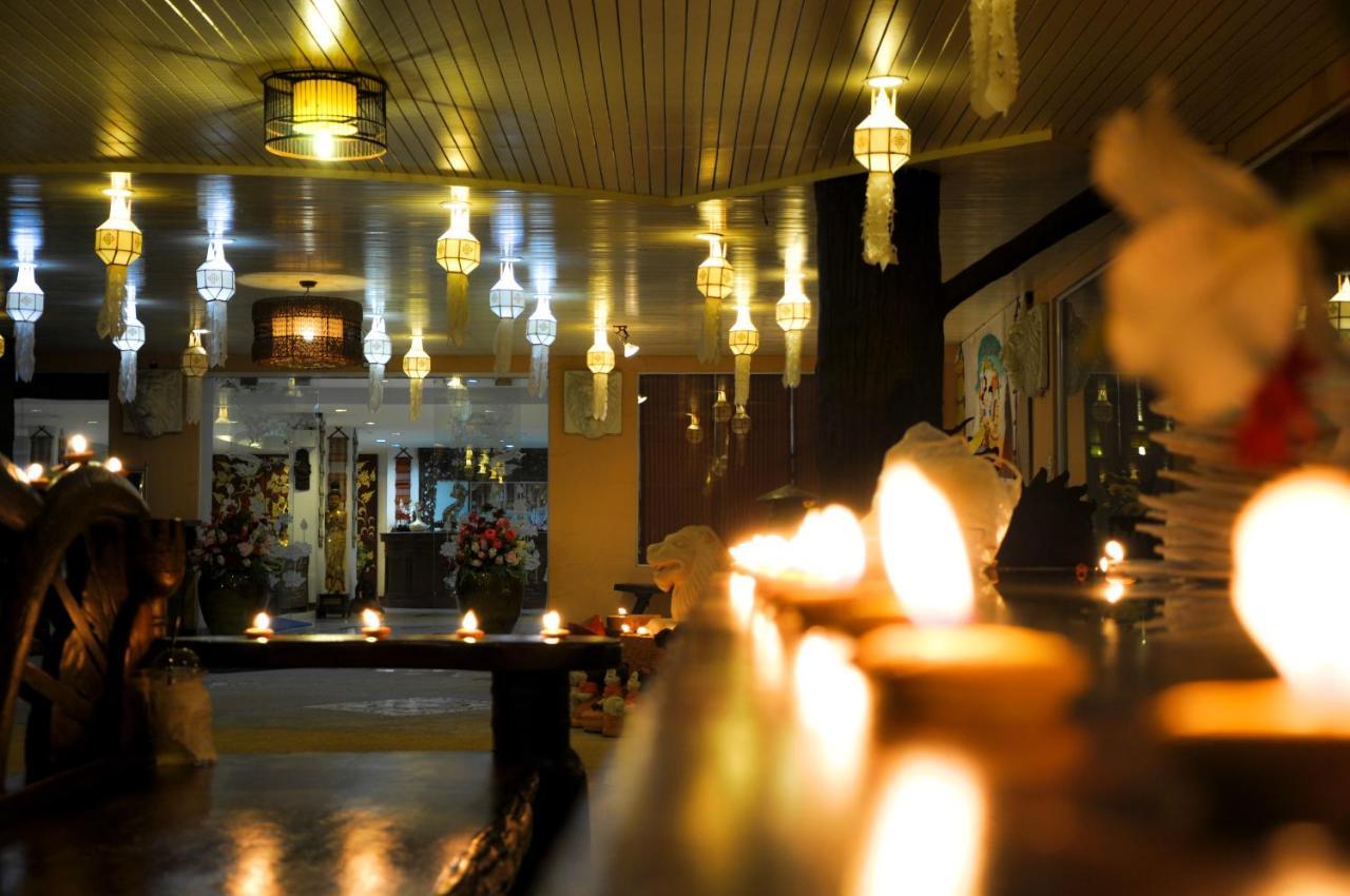 Win Place Hotel Chiang Mai Exteriör bild
