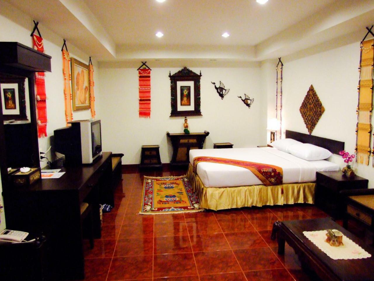 Win Place Hotel Chiang Mai Exteriör bild